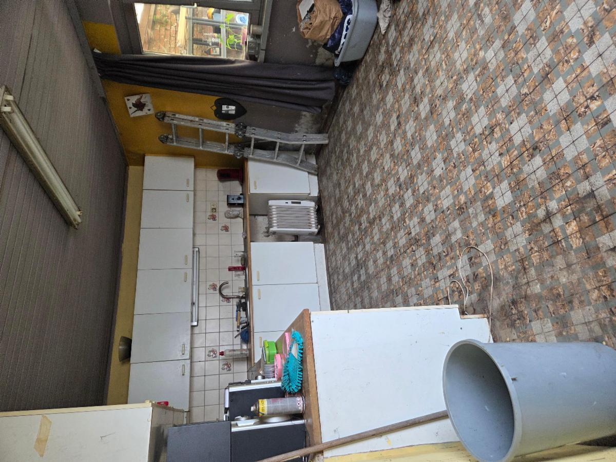 photo 4 du bien Maison 2 façades à Rénover entièrement!!