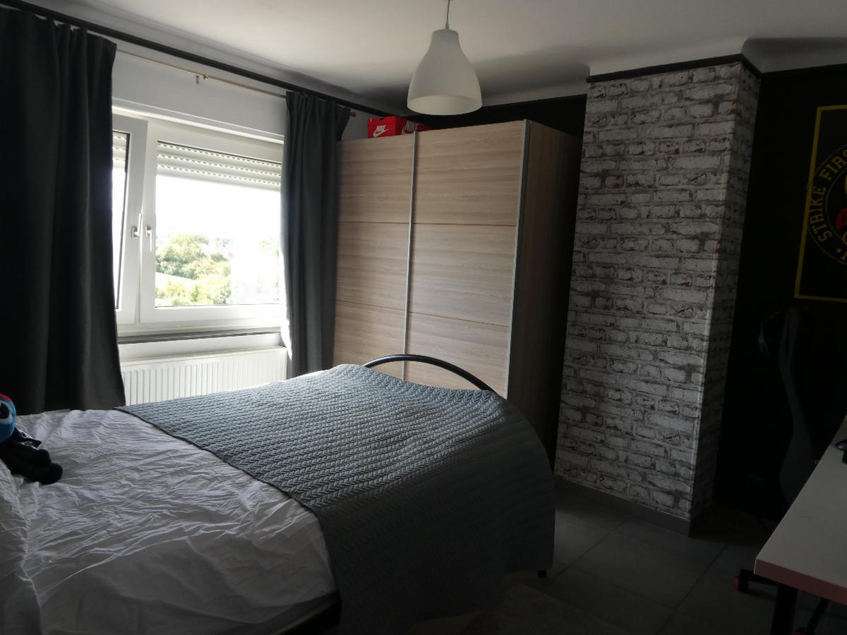 photo 8 du bien A VENDRE: Maison 3 façades rénovée avec garage et jardin
