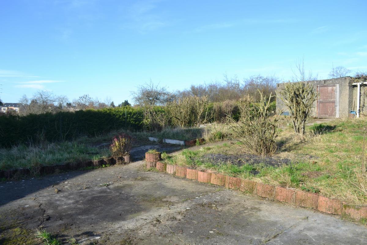 photo 6 du bien MAISON 3 FAÇADES AVEC JARDIN, ENTIÈREMENT À RÉNOVER.