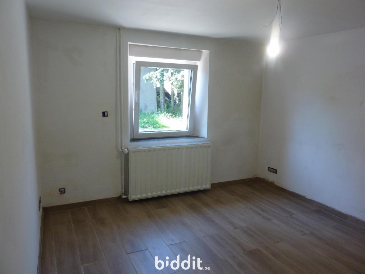 photo 14 du bien Fermette partiellement rénovée avec grand garage + terrain