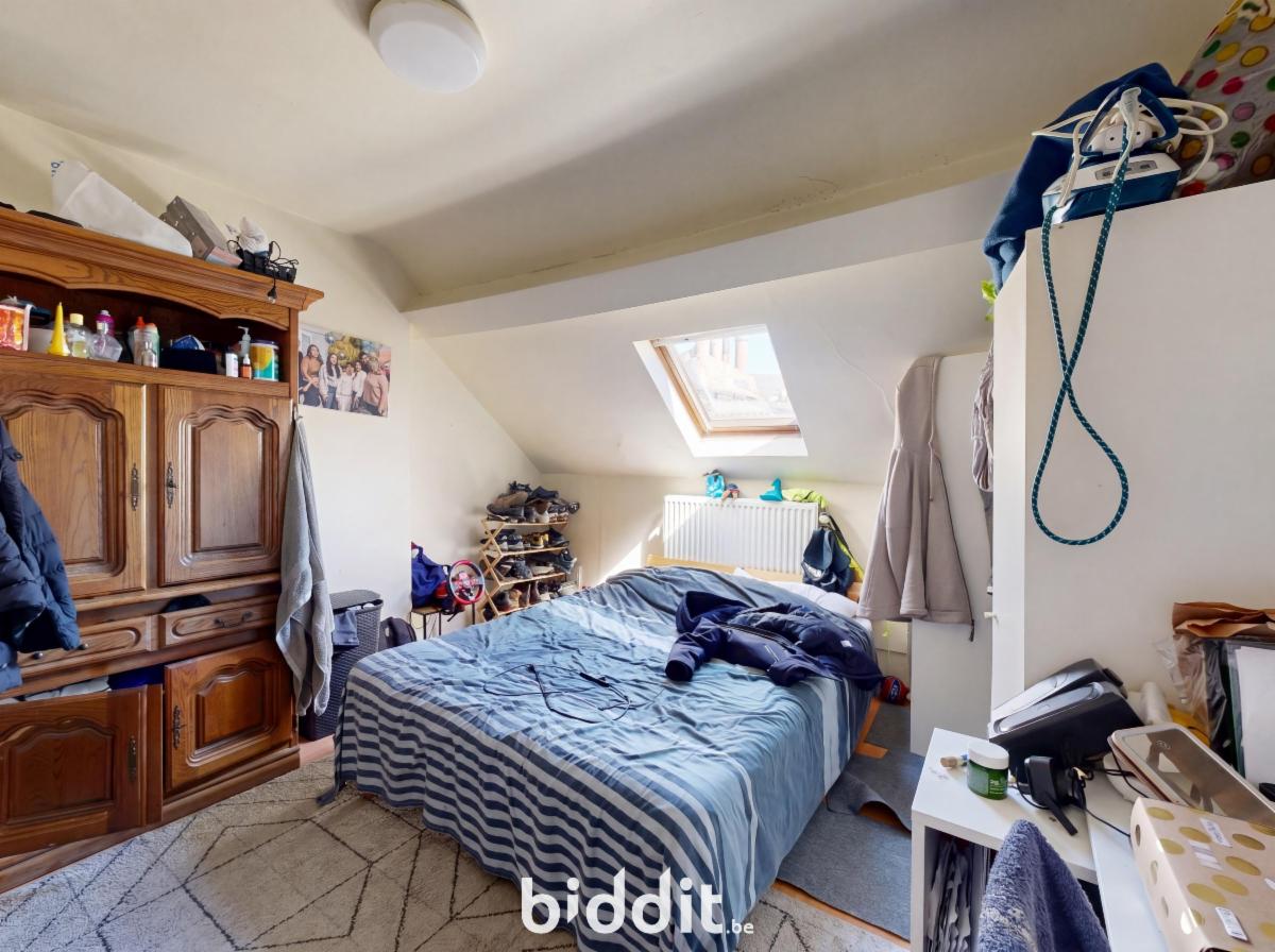 photo 11 du bien Une maison de commerce et de rapport avec bâtiment arrière