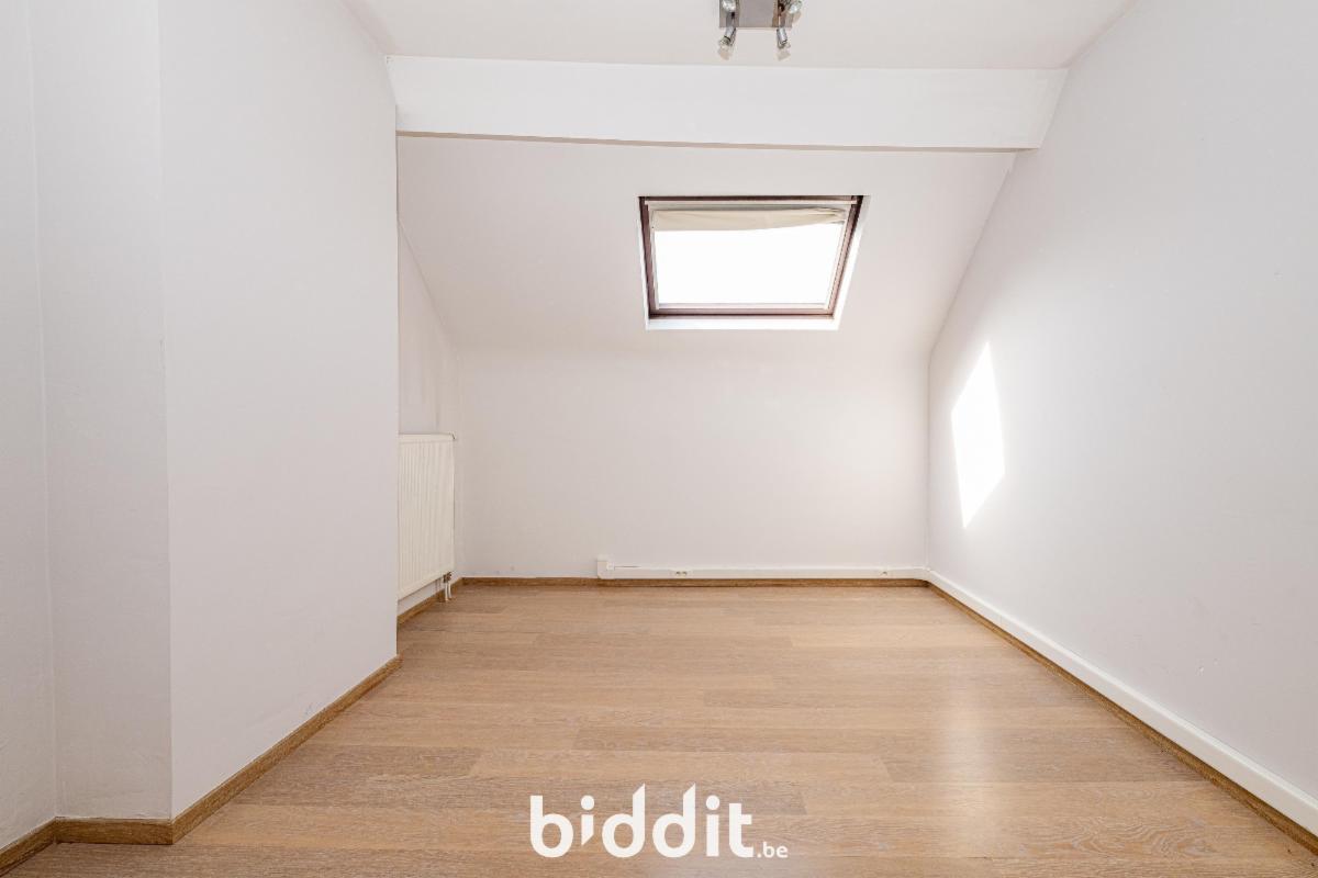 photo 18 du bien Une maison de rapport à 1 étage avec partie de jardin