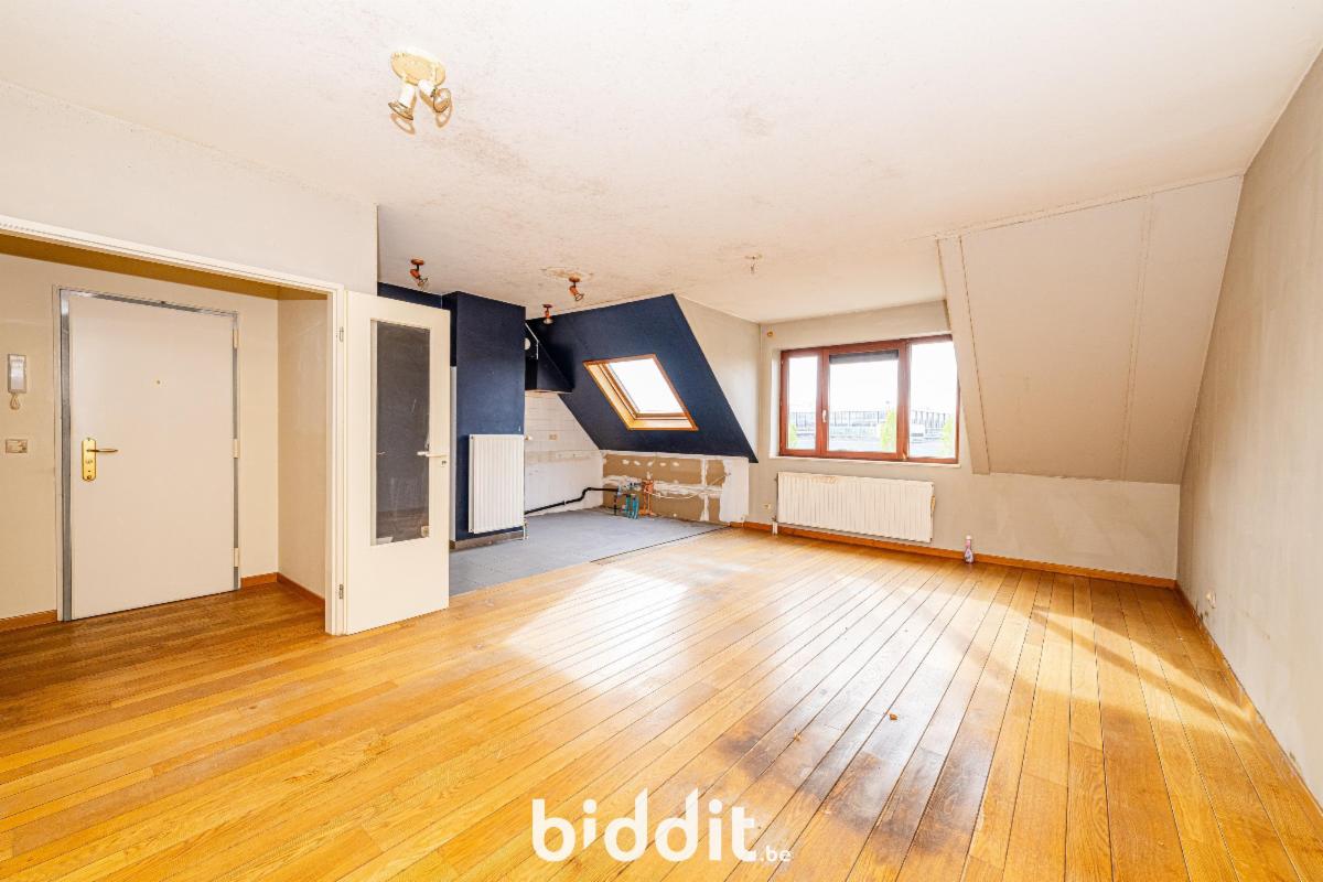 photo 4 du bien Appartement 3 ch. au 6e ét. à rénover entièrement