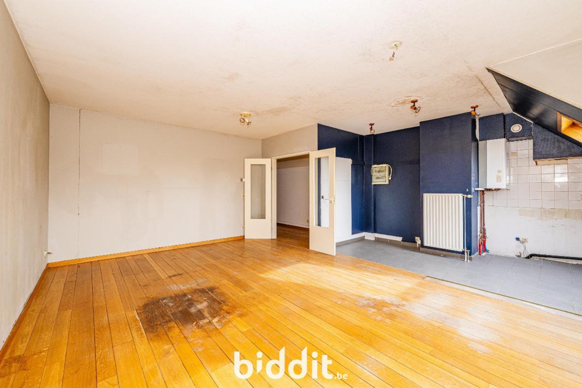 photo 5 du bien Appartement 3 ch. au 6e ét. à rénover entièrement