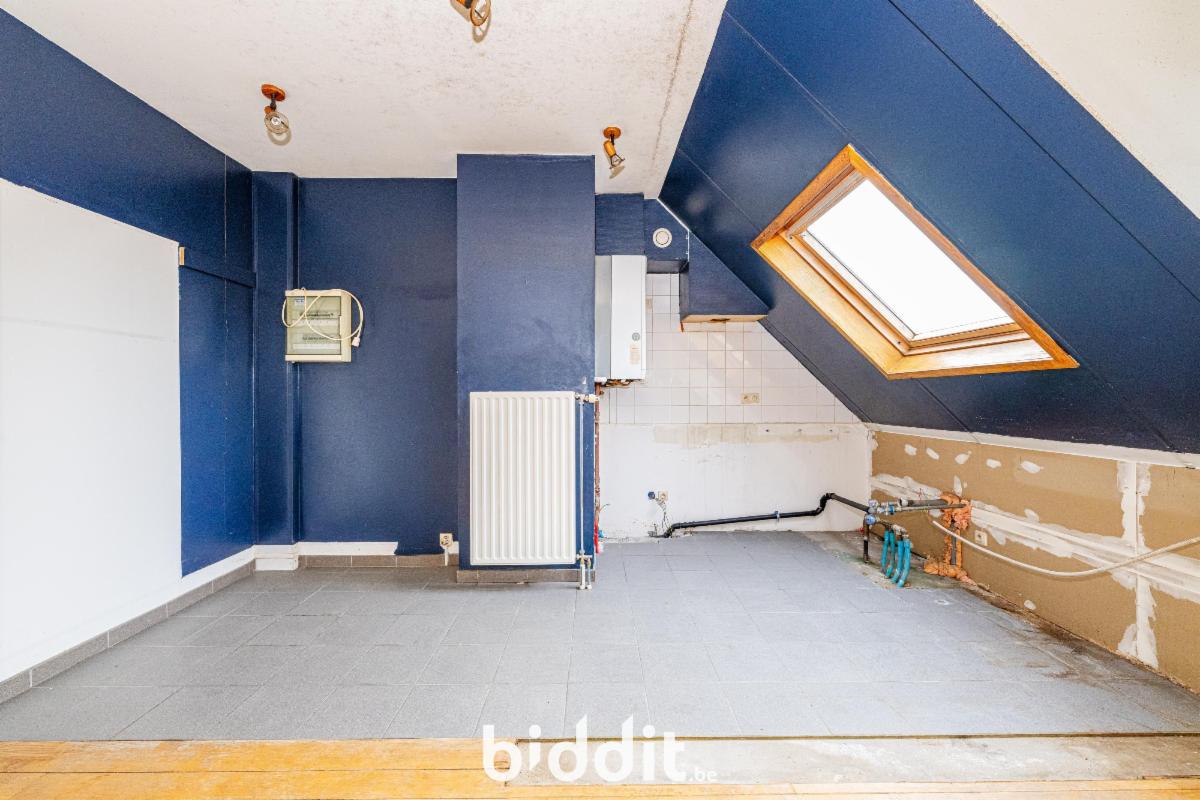 photo 7 du bien Appartement 3 ch. au 6e ét. à rénover entièrement