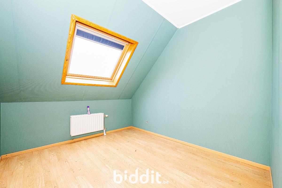 photo 8 du bien Appartement 3 ch. au 6e ét. à rénover entièrement