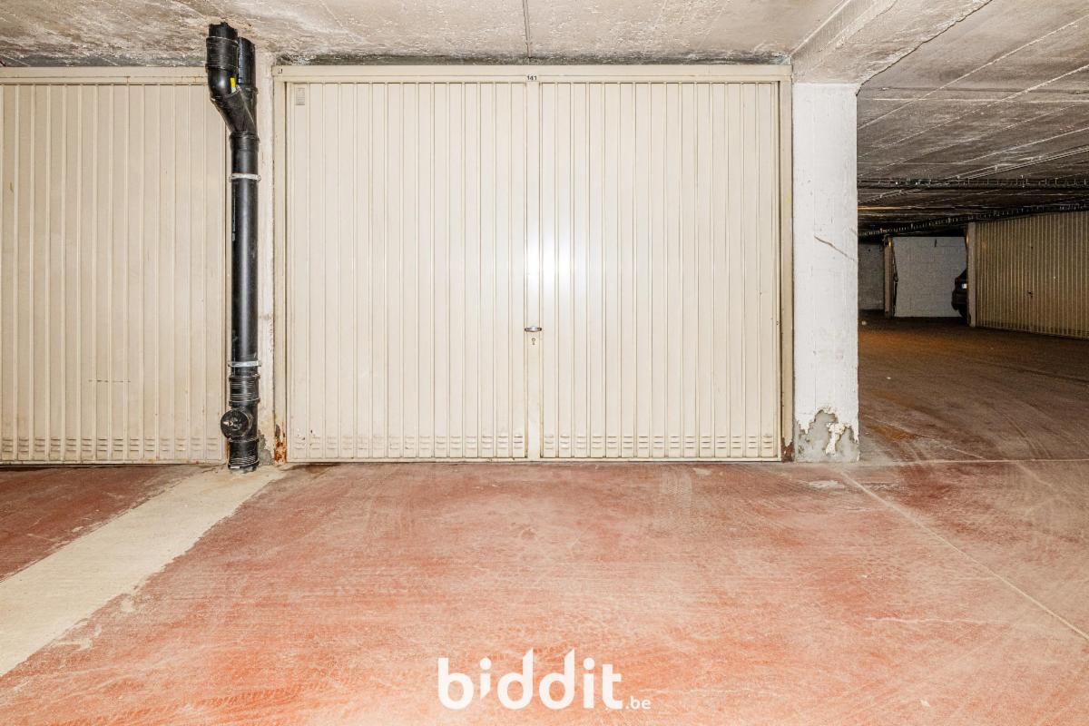 photo 2 du bien Lot 2 : Garage 141 op -2