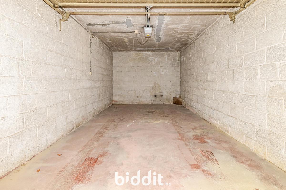 photo 3 du bien Lot 2 : Garage 141 op -2