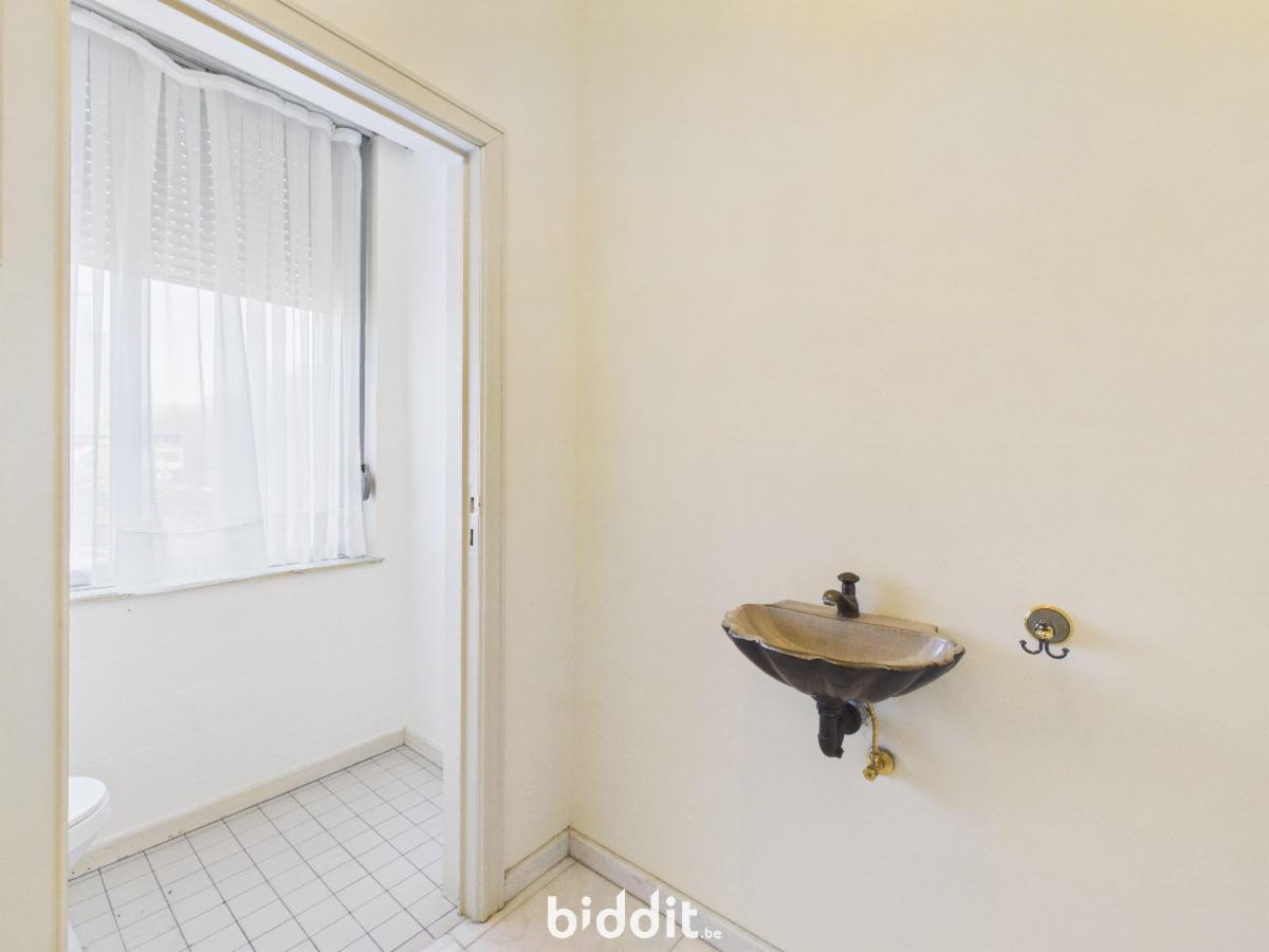 photo 7 du bien Appartement D4 au 4e étage droite + le garage n° 8 au rdc.