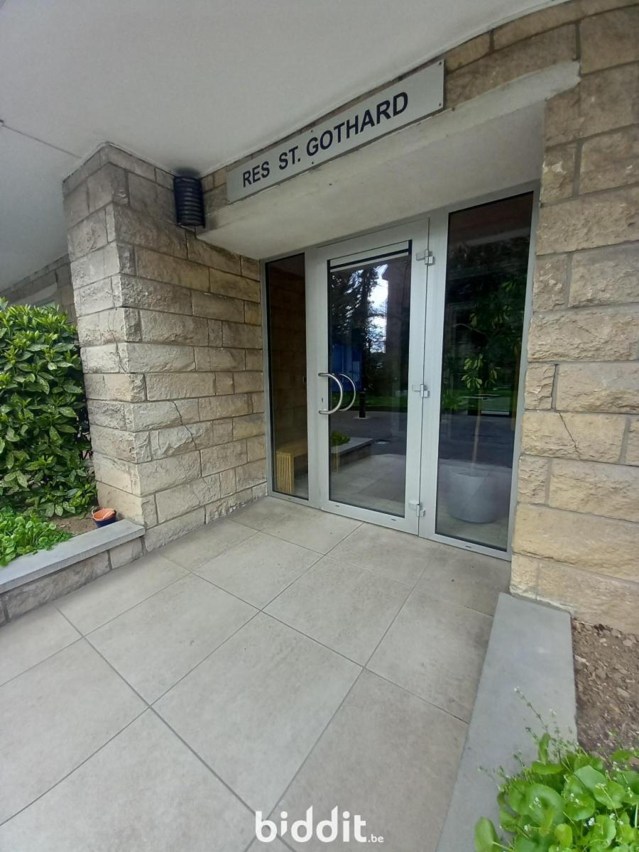 photo 4 du bien Appartement type « 2 ch. » au 8e ét. + caves n°s 3 et 4 