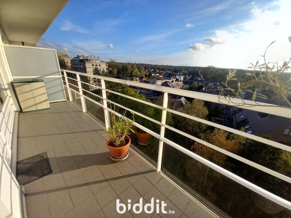 photo 9 du bien Appartement type « 2 ch. » au 8e ét. + caves n°s 3 et 4 