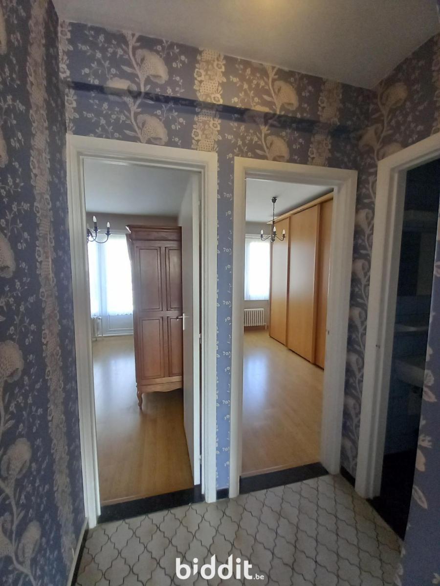 photo 11 du bien Appartement type « 2 ch. » au 8e ét. + caves n°s 3 et 4 