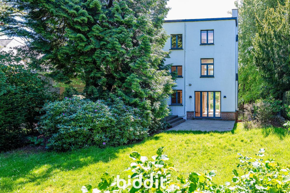 photo 2 du bien Une demeure d'exception avec jardin spacieux au cœur d'Uccle