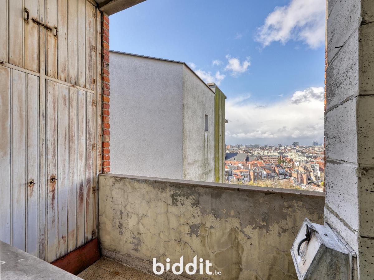 photo 2 du bien L’ appartement n° 9 au 9e étage avec 2 chambres