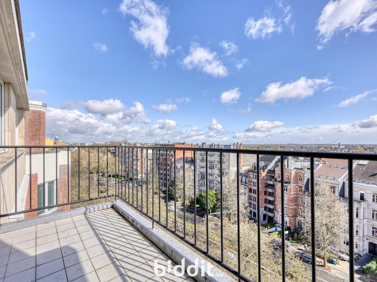 photo 4 du bien L’ appartement n° 9 au 9e étage avec 2 chambres