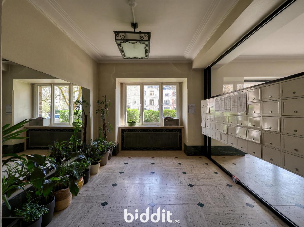 photo 7 du bien L’ appartement n° 9 au 9e étage avec 2 chambres