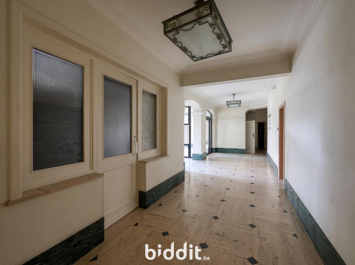 photo 8 du bien L’ appartement n° 9 au 9e étage avec 2 chambres