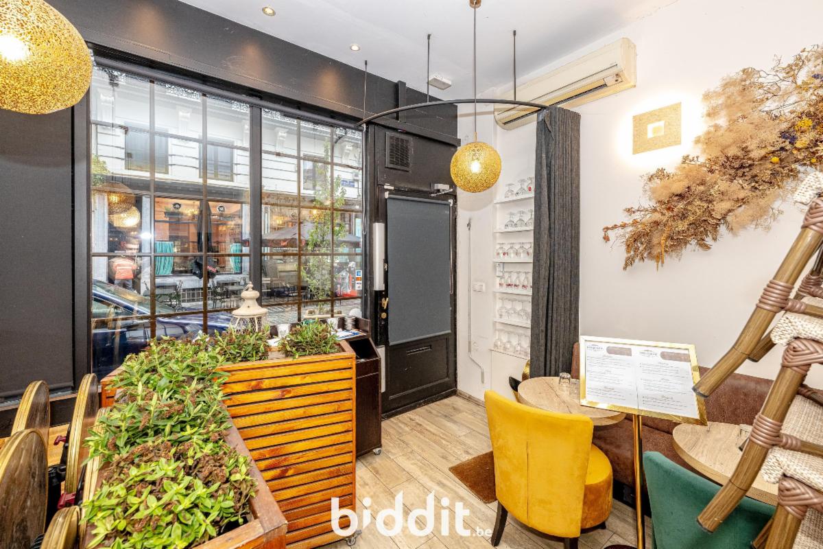 photo 3 du bien Le rez commercial de droite « lot 2 »