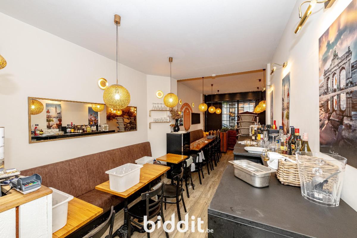 photo 5 du bien Le rez commercial de droite « lot 2 »