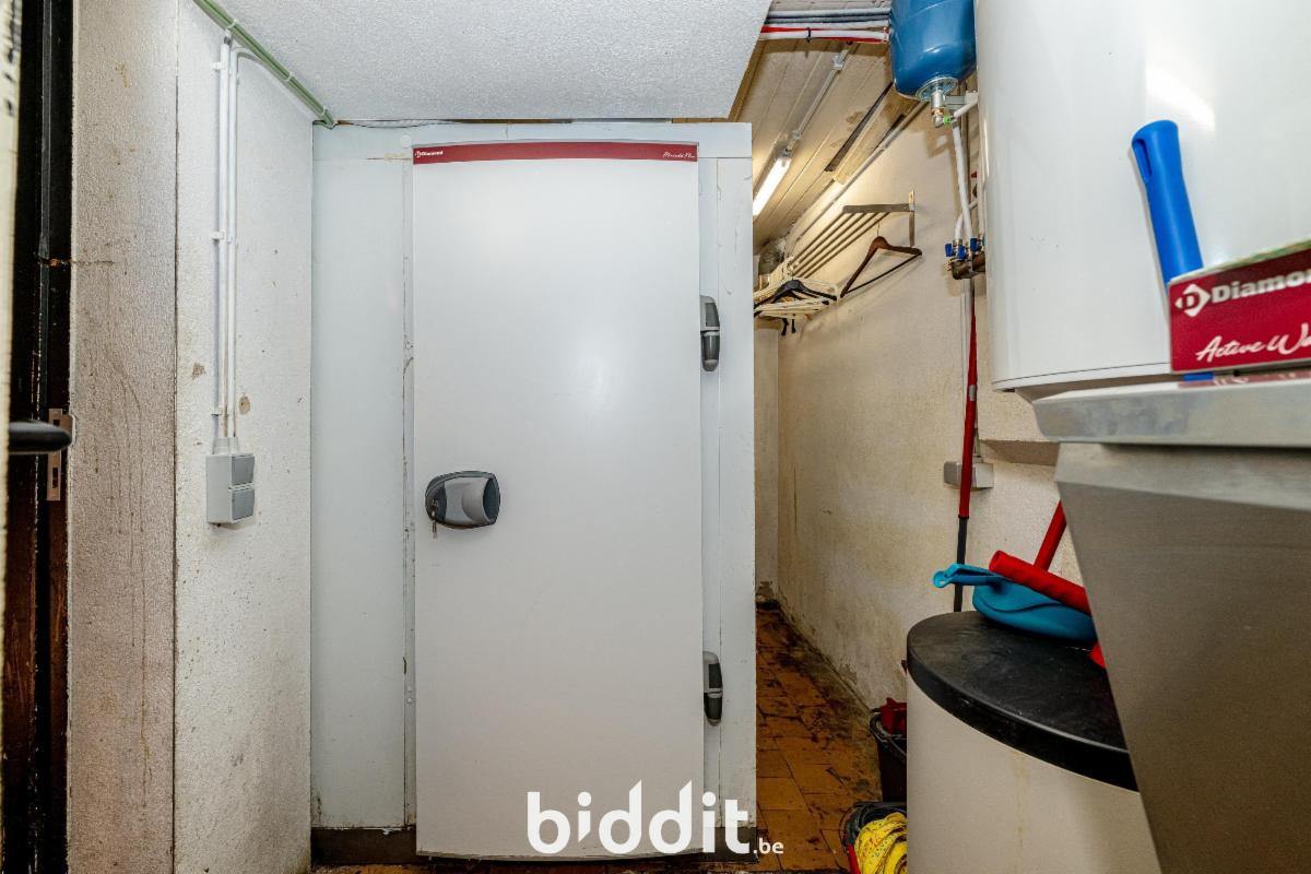 photo 10 du bien Le rez commercial de droite « lot 2 »