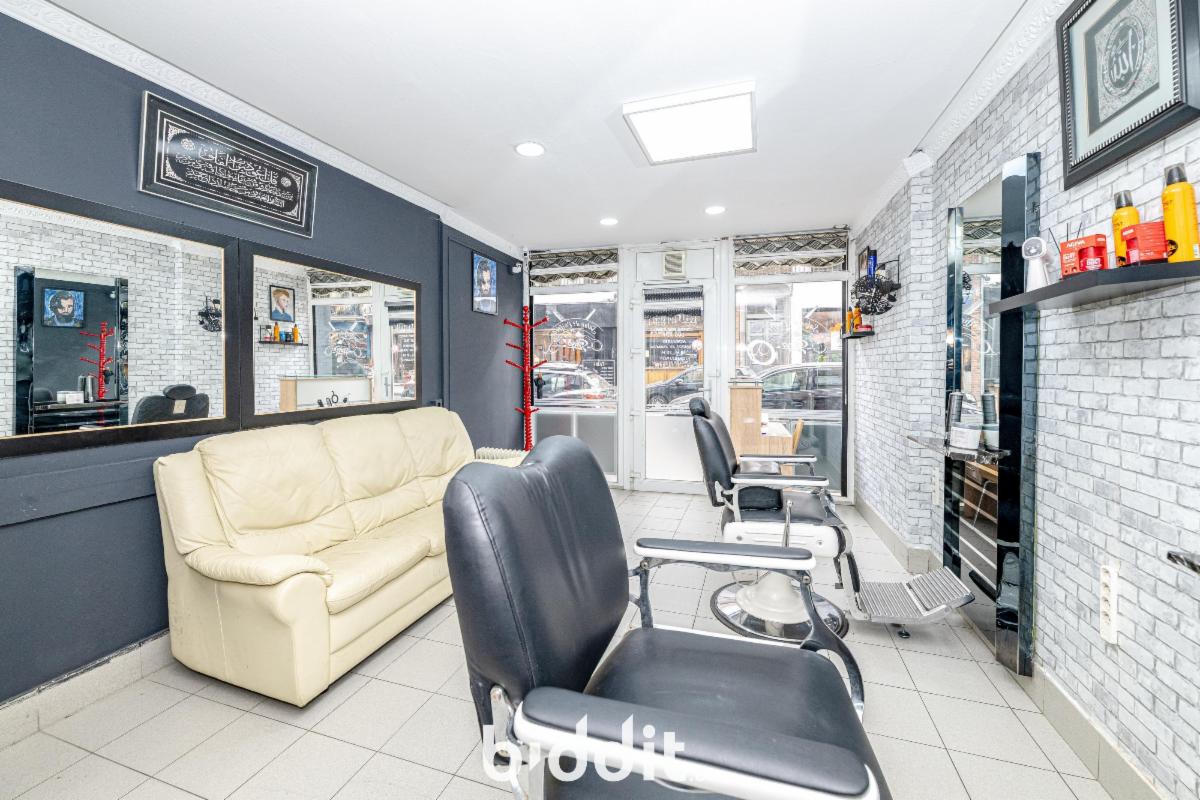 photo 7 du bien Lot 1 : le rez-de-chaussée commercial