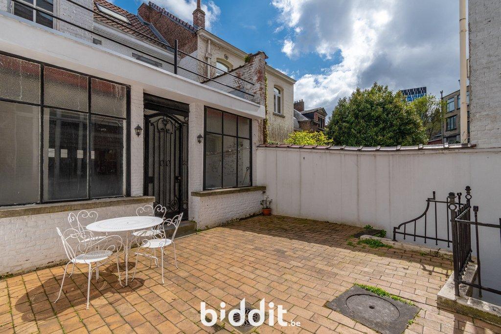 photo 2 du bien Immeuble de prestige au cœur du quartier Européen