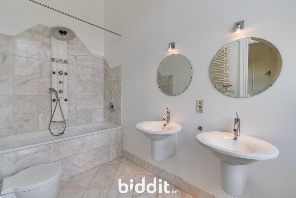 photo 22 du bien Immeuble de prestige au cœur du quartier Européen