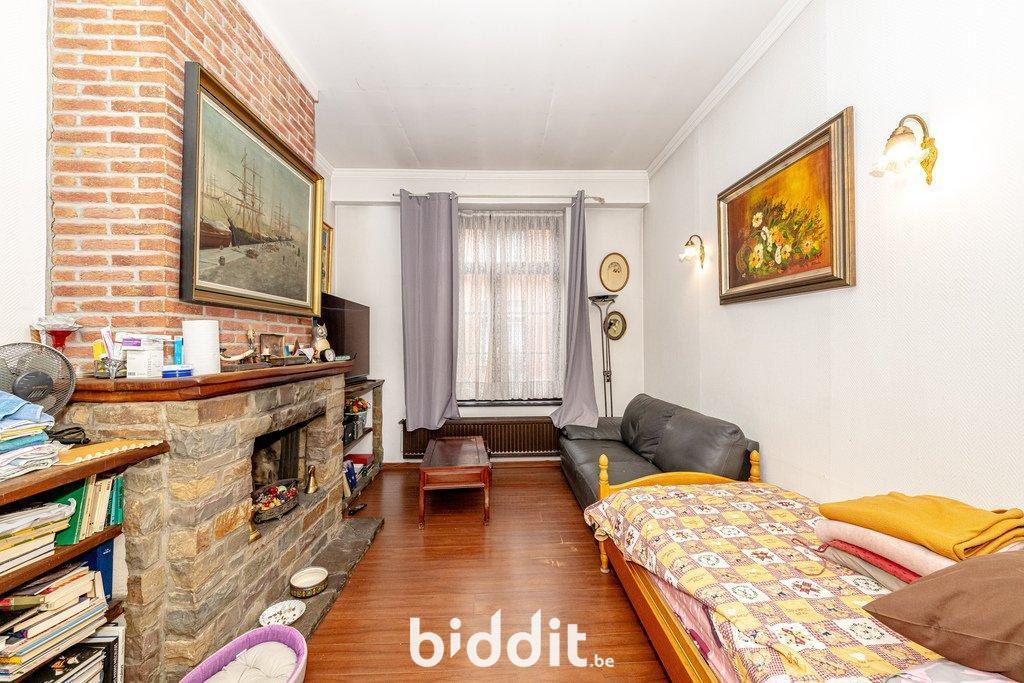 photo 11 du bien Une maison d’habitation avec cour et jardin