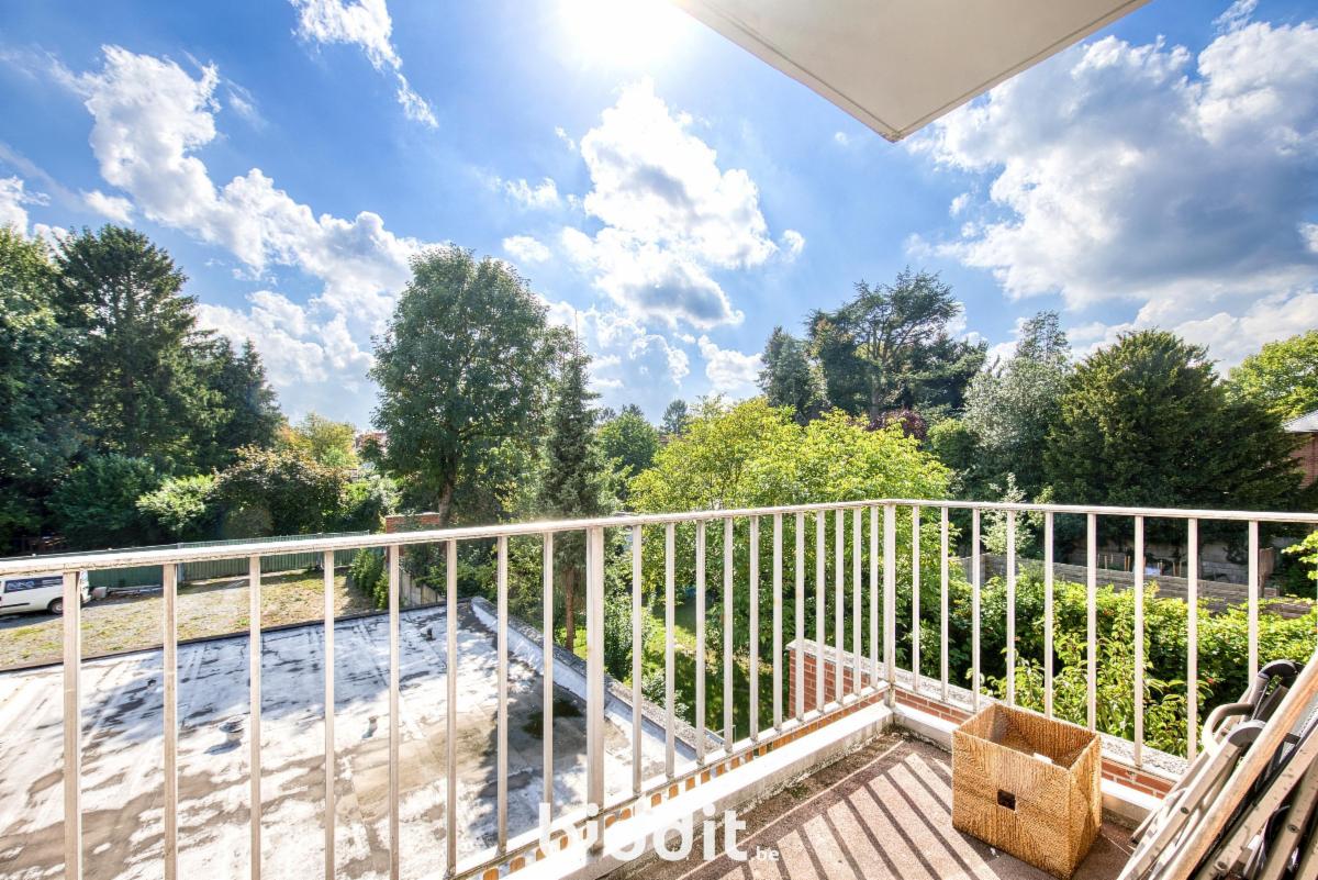 photo 3 du bien Appartement au 2e ét. à droite avec empl. de parking et cave