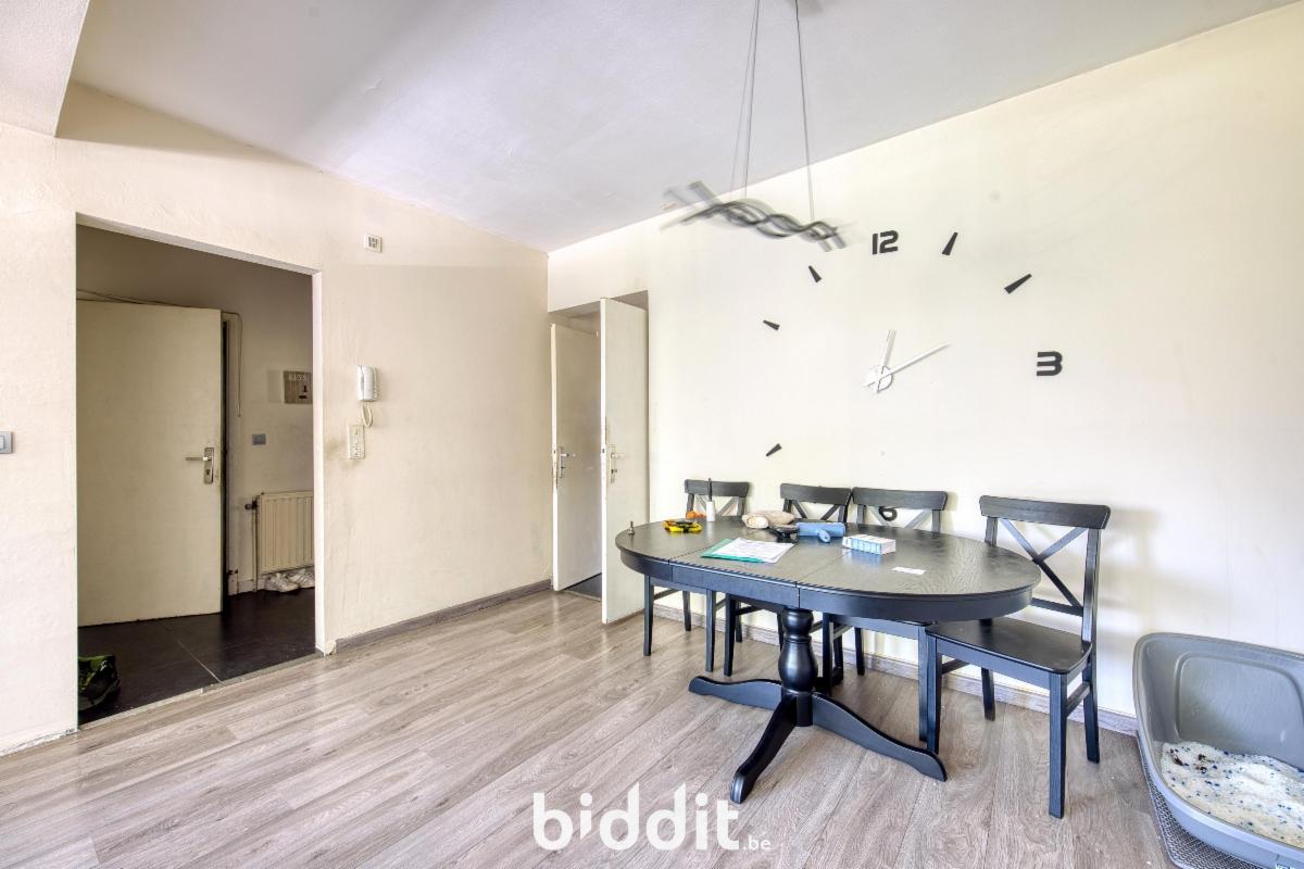 photo 6 du bien Appartement au 2e ét. à droite avec empl. de parking et cave