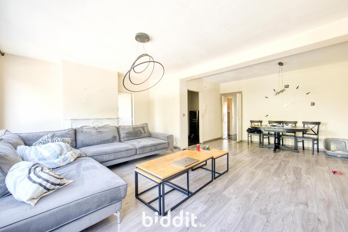 photo 7 du bien Appartement au 2e ét. à droite avec empl. de parking et cave