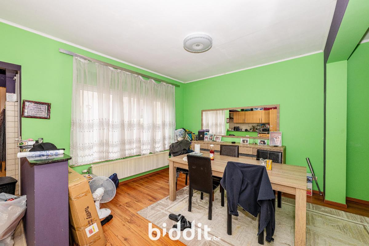 photo 5 du bien Une maison avec dépendances et garage