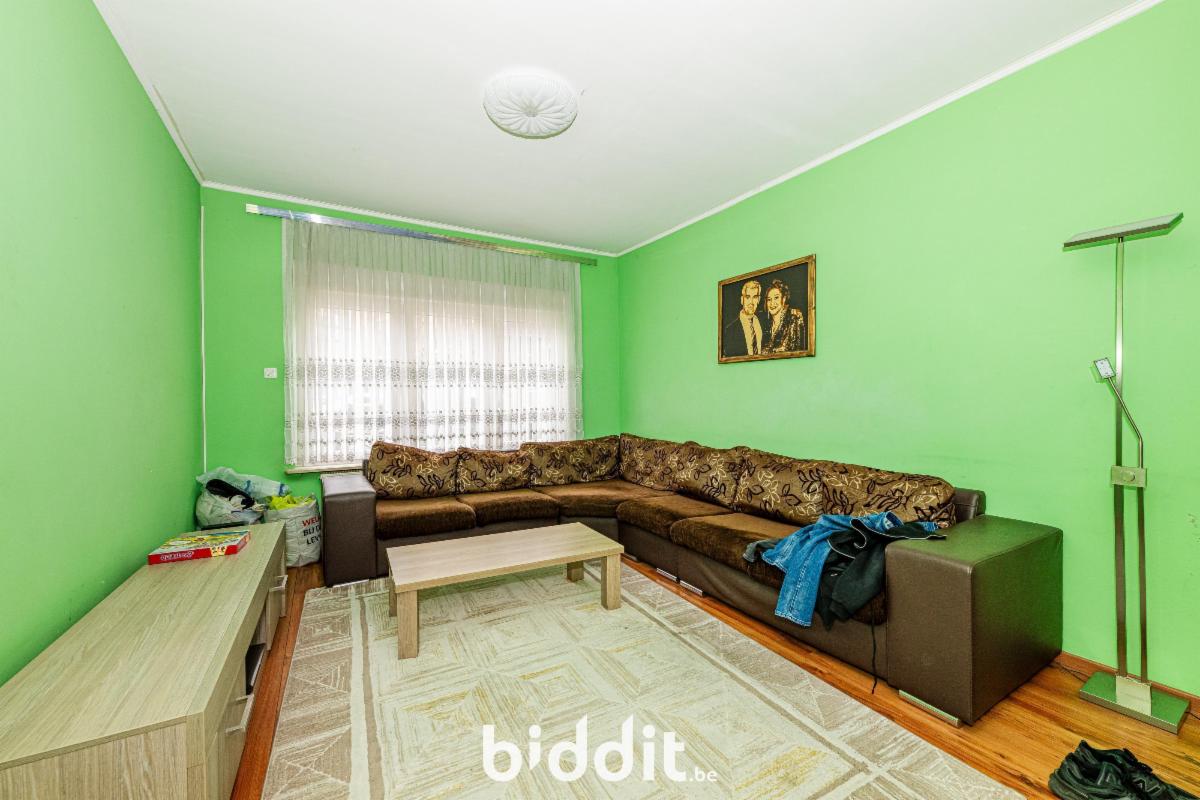 photo 12 du bien Une maison avec dépendances et garage