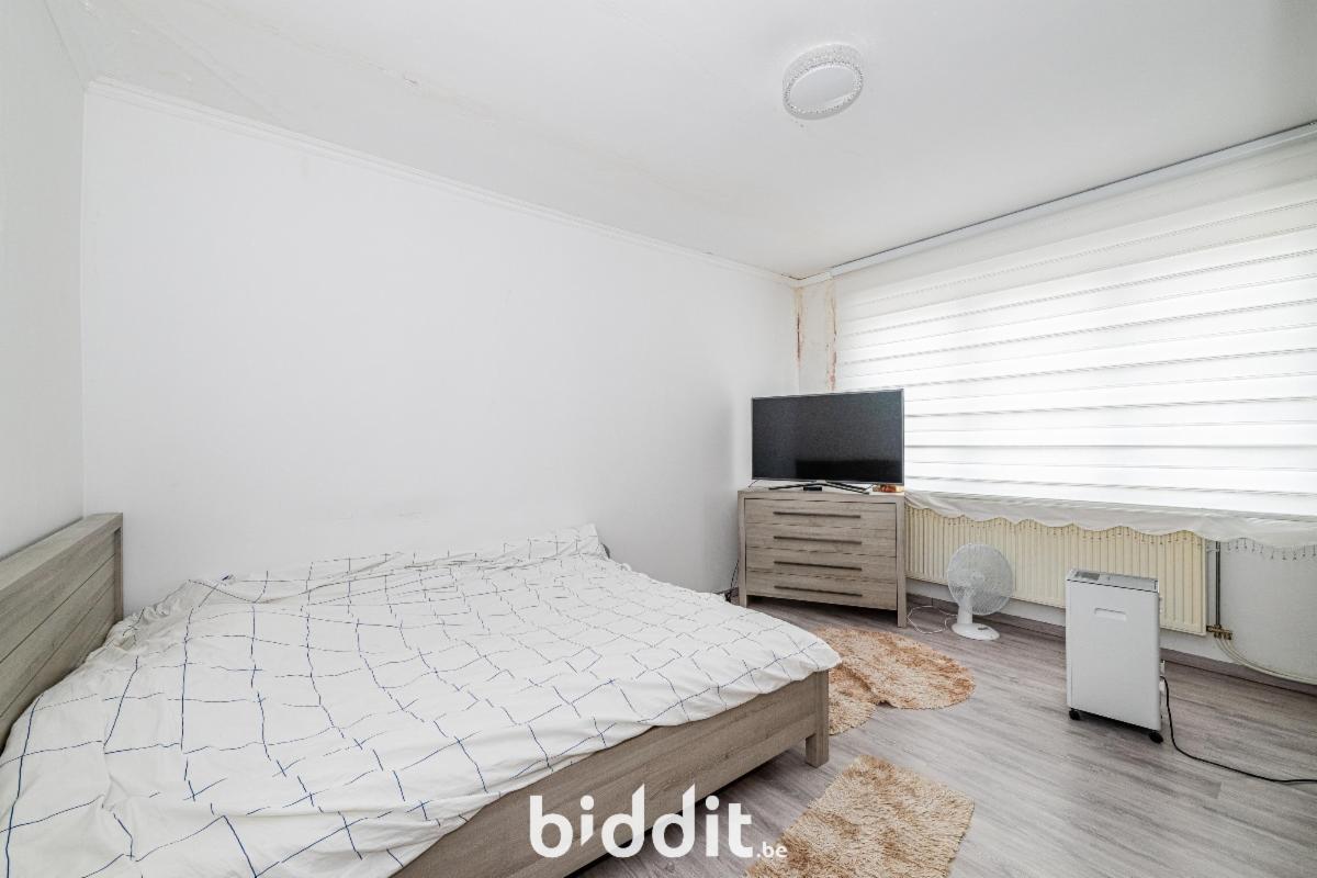 photo 11 du bien Une maison avec dépendances et garage