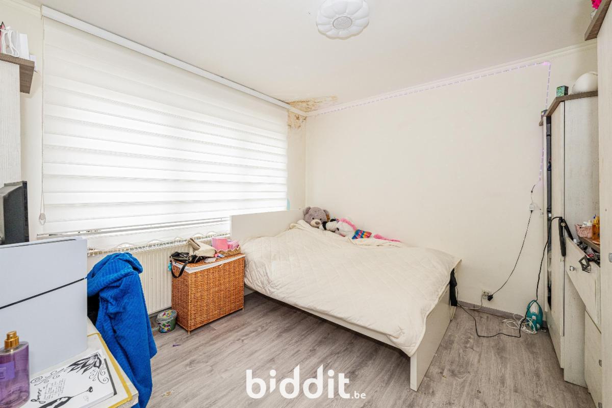 photo 12 du bien Une maison avec dépendances et garage