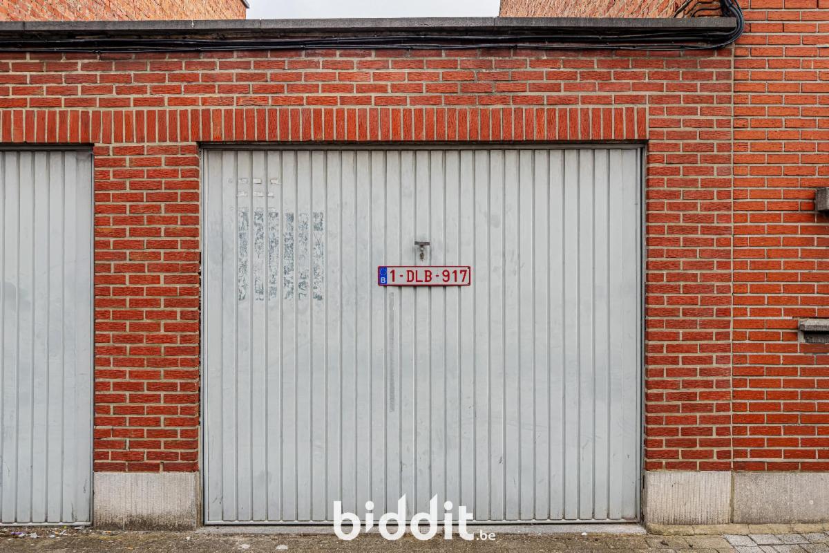 photo 21 du bien Une maison avec dépendances et garage