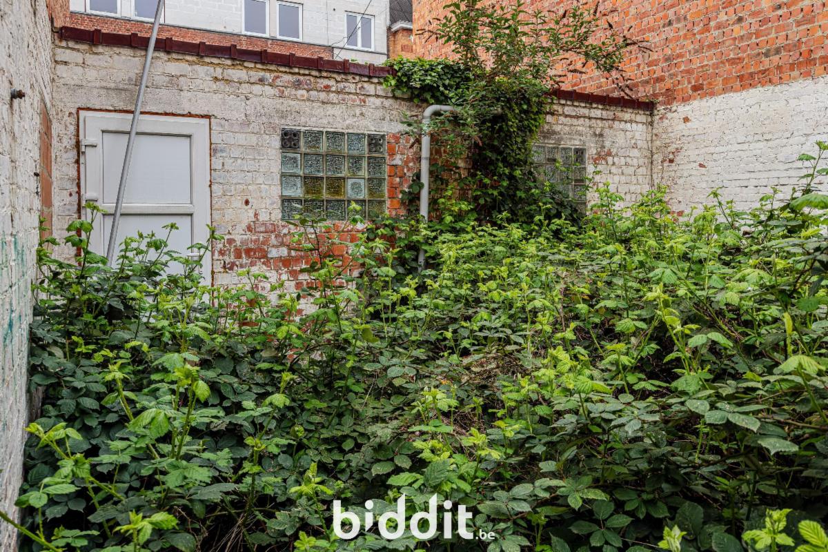 photo 24 du bien Une maison avec dépendances et garage