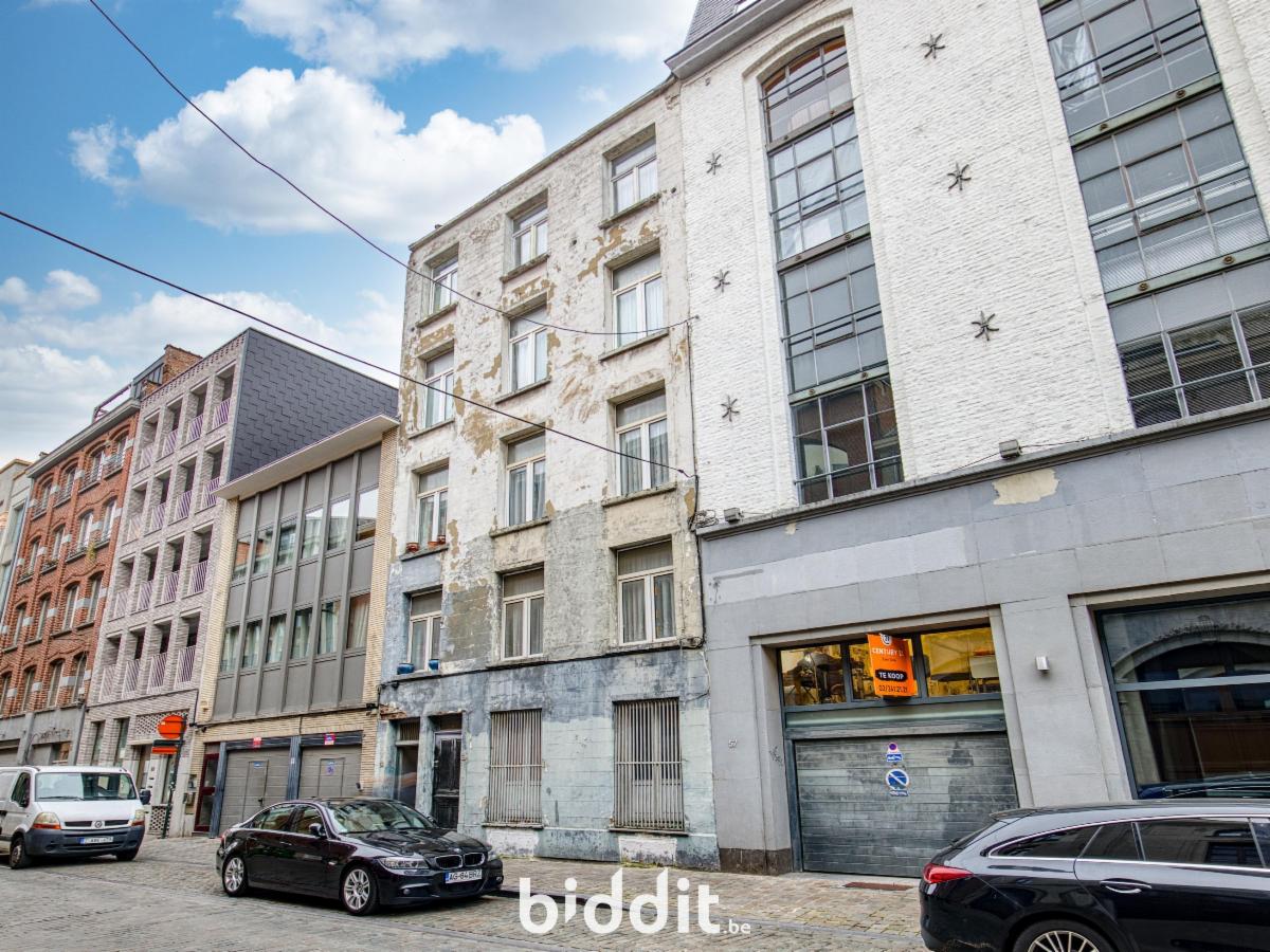 photo 2 du bien Une maison avec dépendances