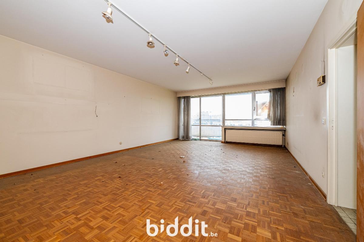 photo 4 du bien Appartement « H5 » au 5e étage + 5 garages