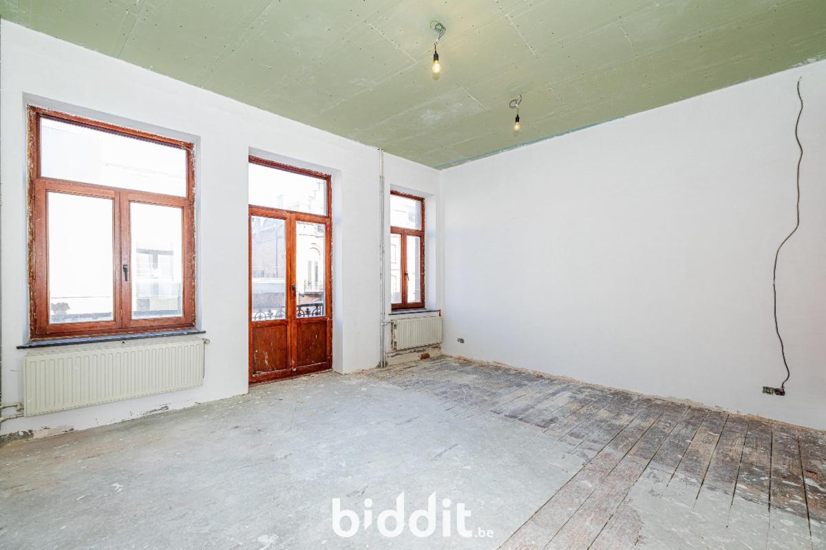 photo 12 du bien Maison d’habitation à rénover - permis division en 2 unités