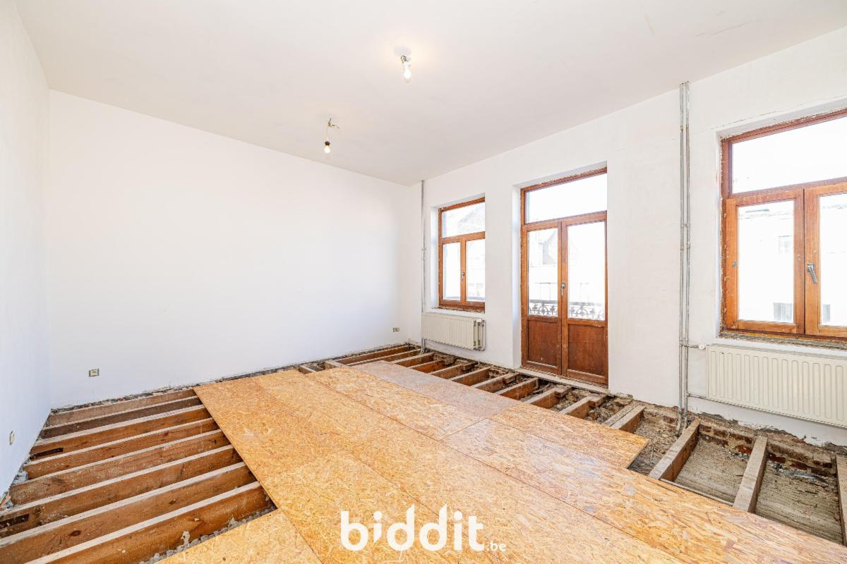 photo 17 du bien Maison d’habitation à rénover - permis division en 2 unités