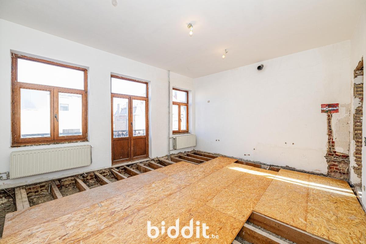 photo 18 du bien Maison d’habitation à rénover - permis division en 2 unités