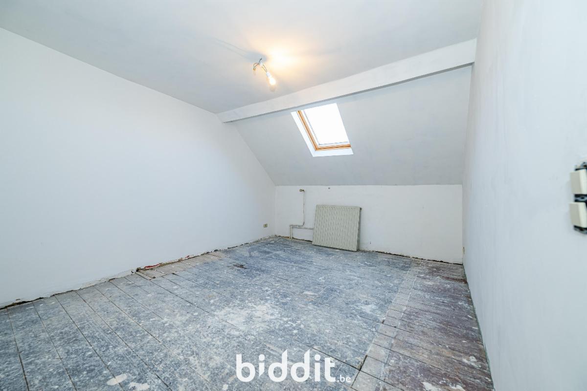 photo 20 du bien Maison d’habitation à rénover - permis division en 2 unités