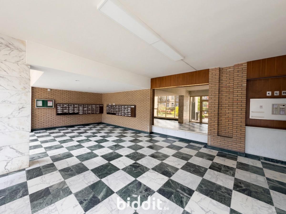 photo 2 du bien Un appartement, une cave et un emplacement parking