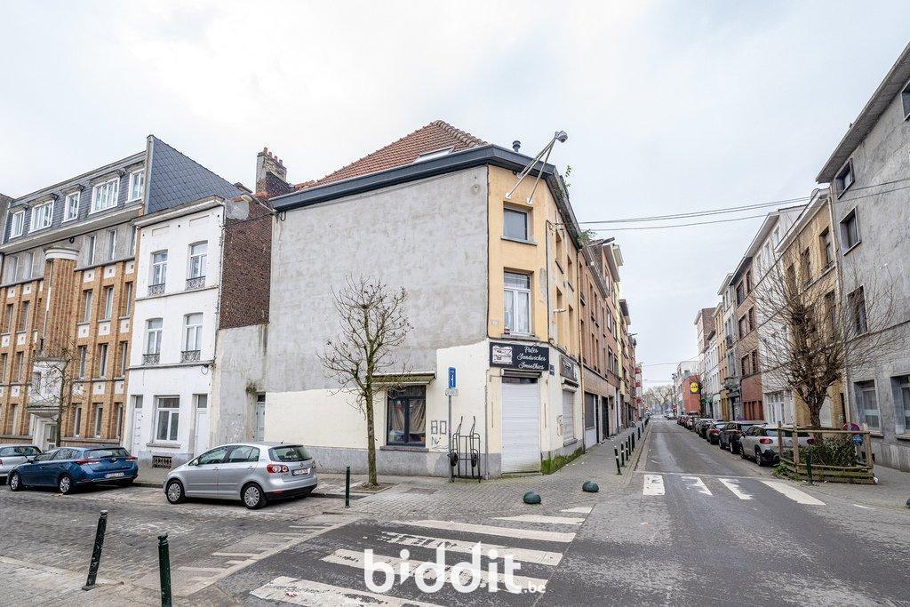 photo 6 du bien Une maison de rapport et de commerce