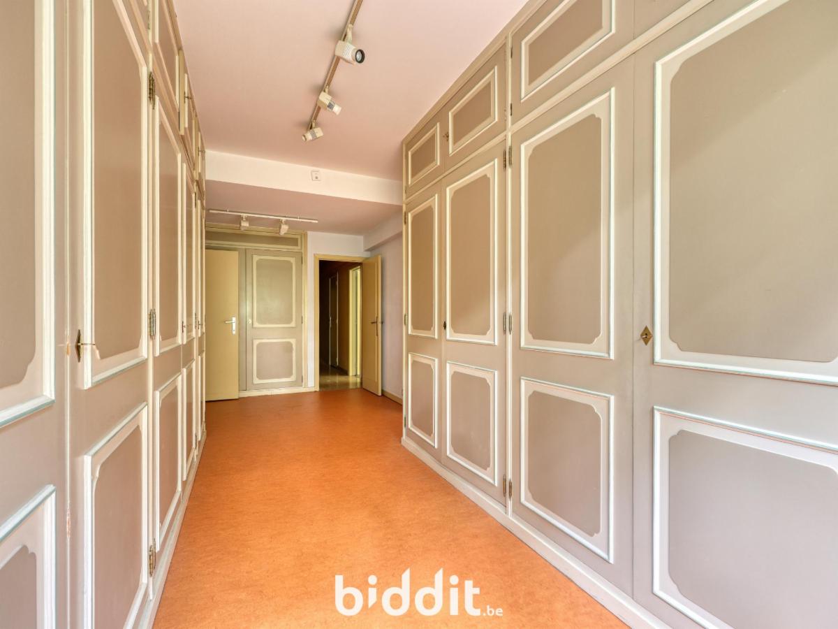 photo 7 du bien Appartements au 3e ét. formant un seul appartement (248m²)