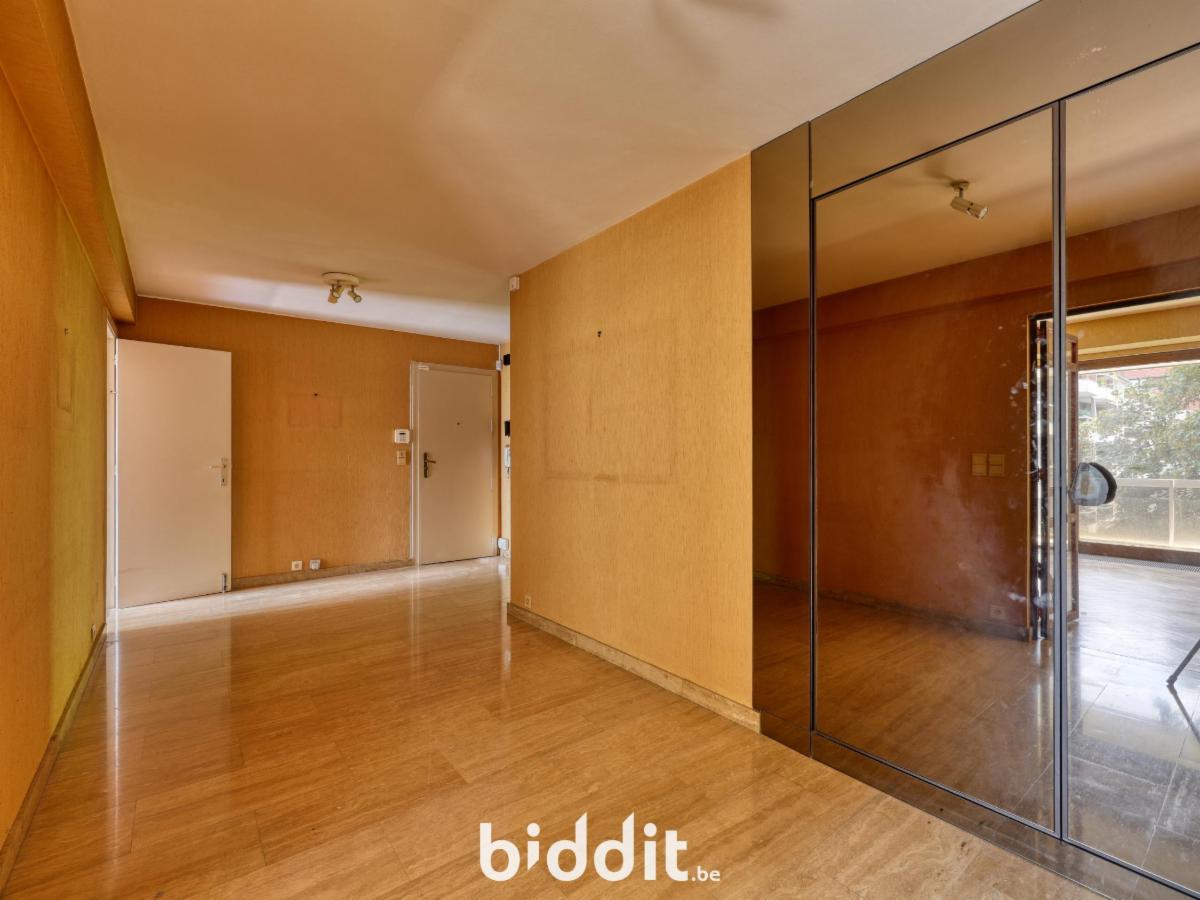 photo 17 du bien Appartements au 3e ét. formant un seul appartement (248m²)