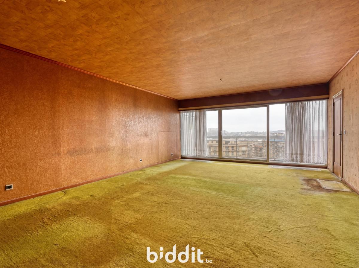 photo 10 du bien L’appartement au 9e étage + Les garages n°s 91 et 92