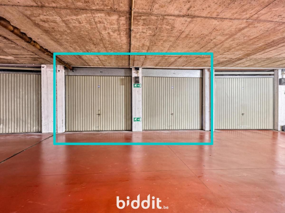 photo 13 du bien L’appartement au 9e étage + Les garages n°s 91 et 92