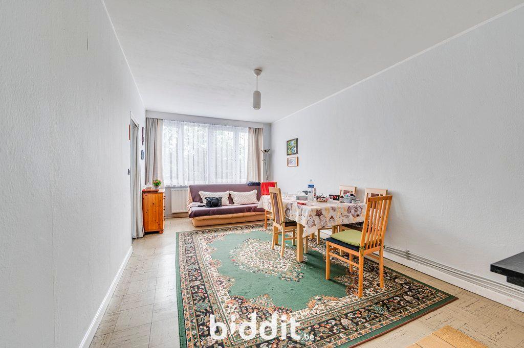 photo 5 du bien Lot 5 : Appartement au 3e étage et 1 cave